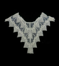 triangle embroidery in mesh lace collar