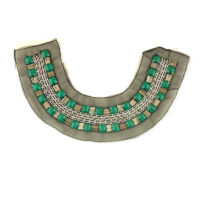 square acrylic and metal chain handmade collar trim